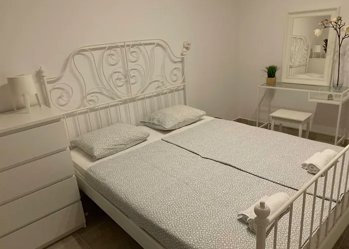 Lux Pag Appartement *